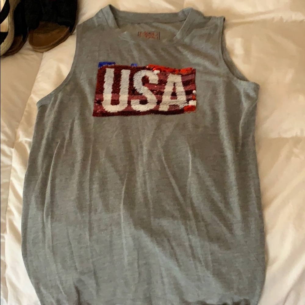 Women’s sleeveless tank